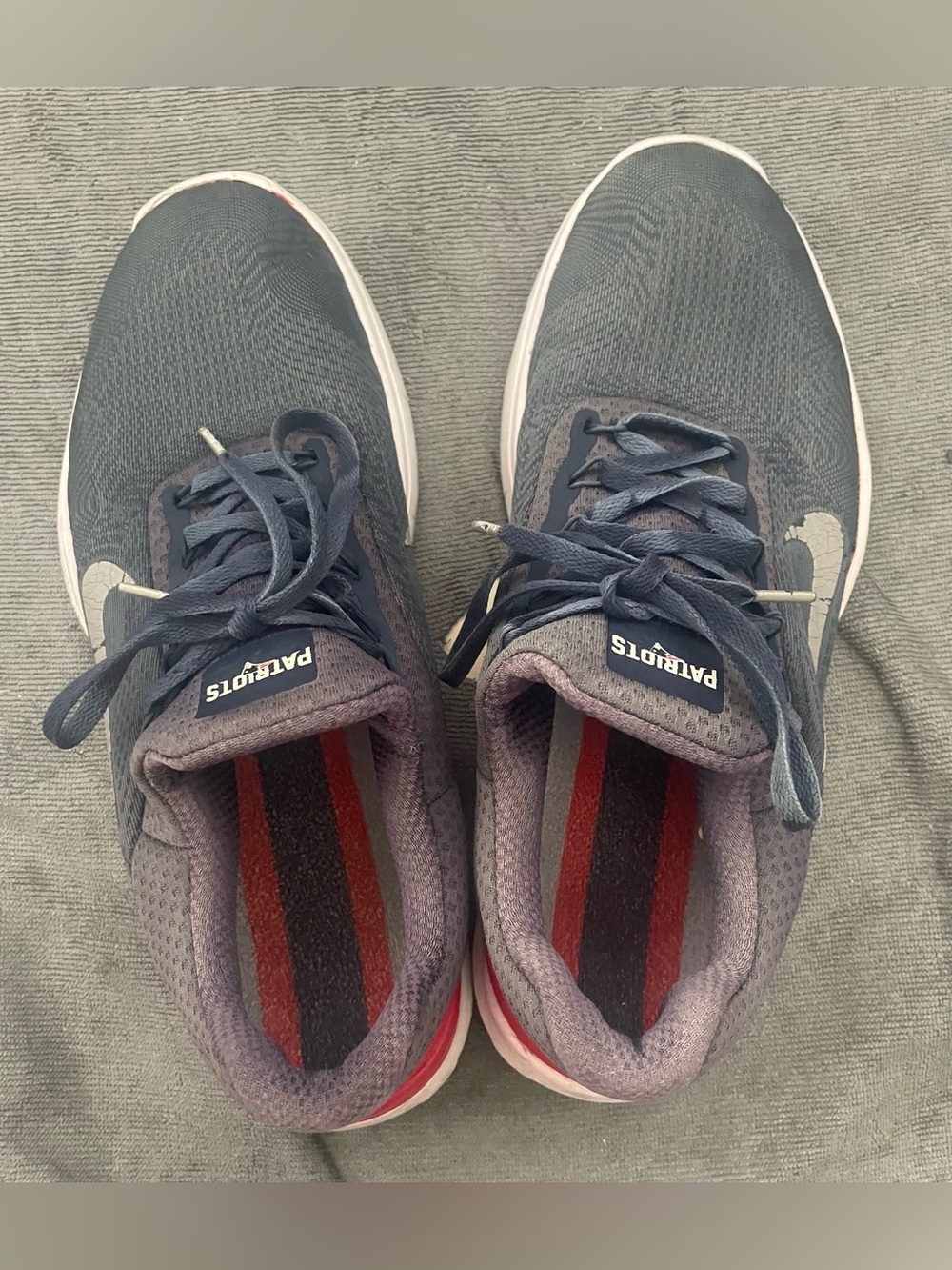 Nike Men's Navy and White Running Sneakers